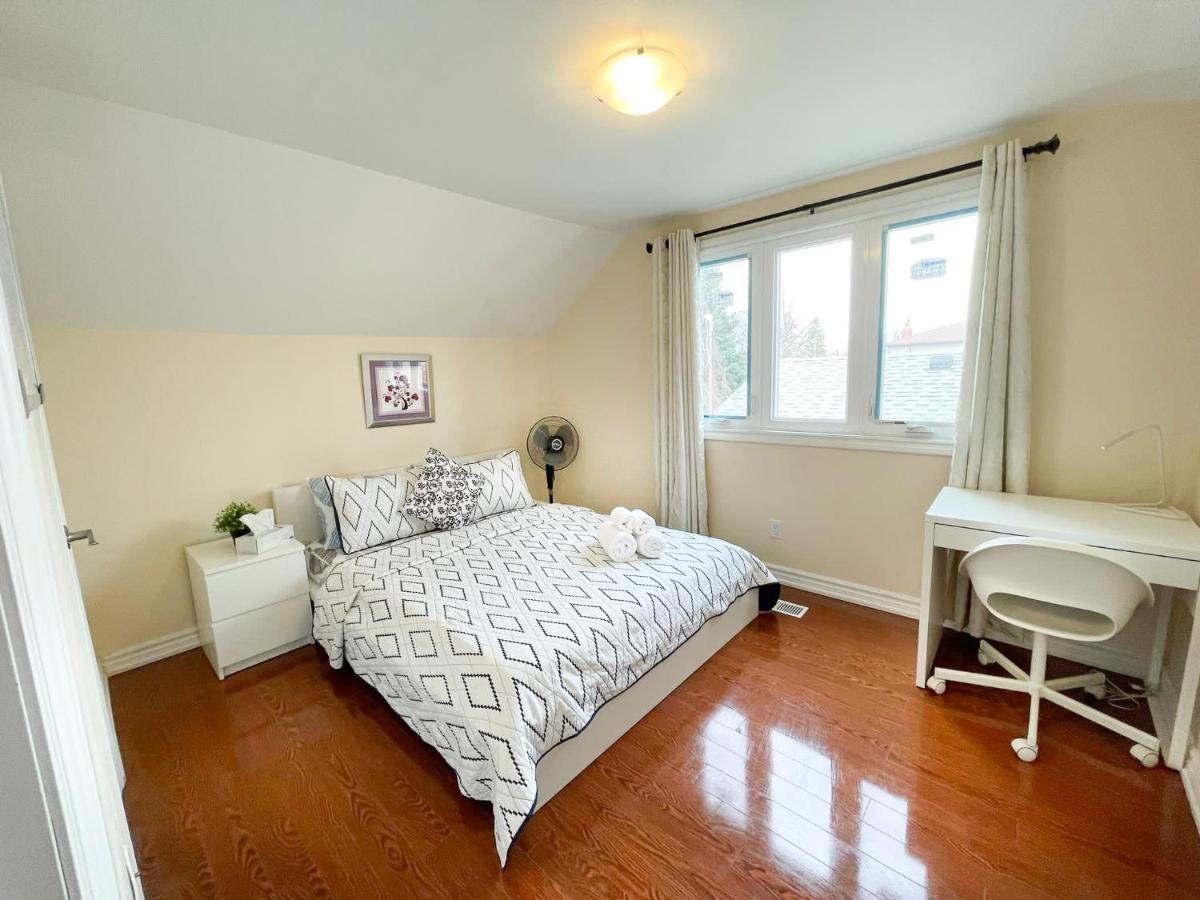 טורונטו Spacious Mbr Near Kennedy Subway & Go מראה חיצוני תמונה