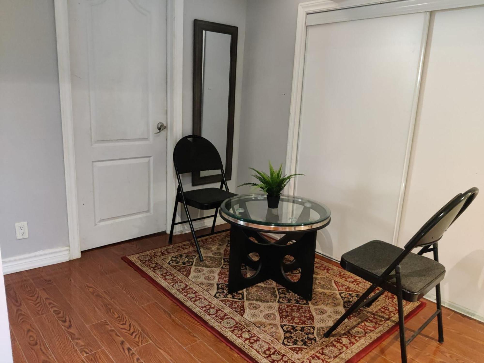 טורונטו Spacious Mbr Near Kennedy Subway & Go מראה חיצוני תמונה