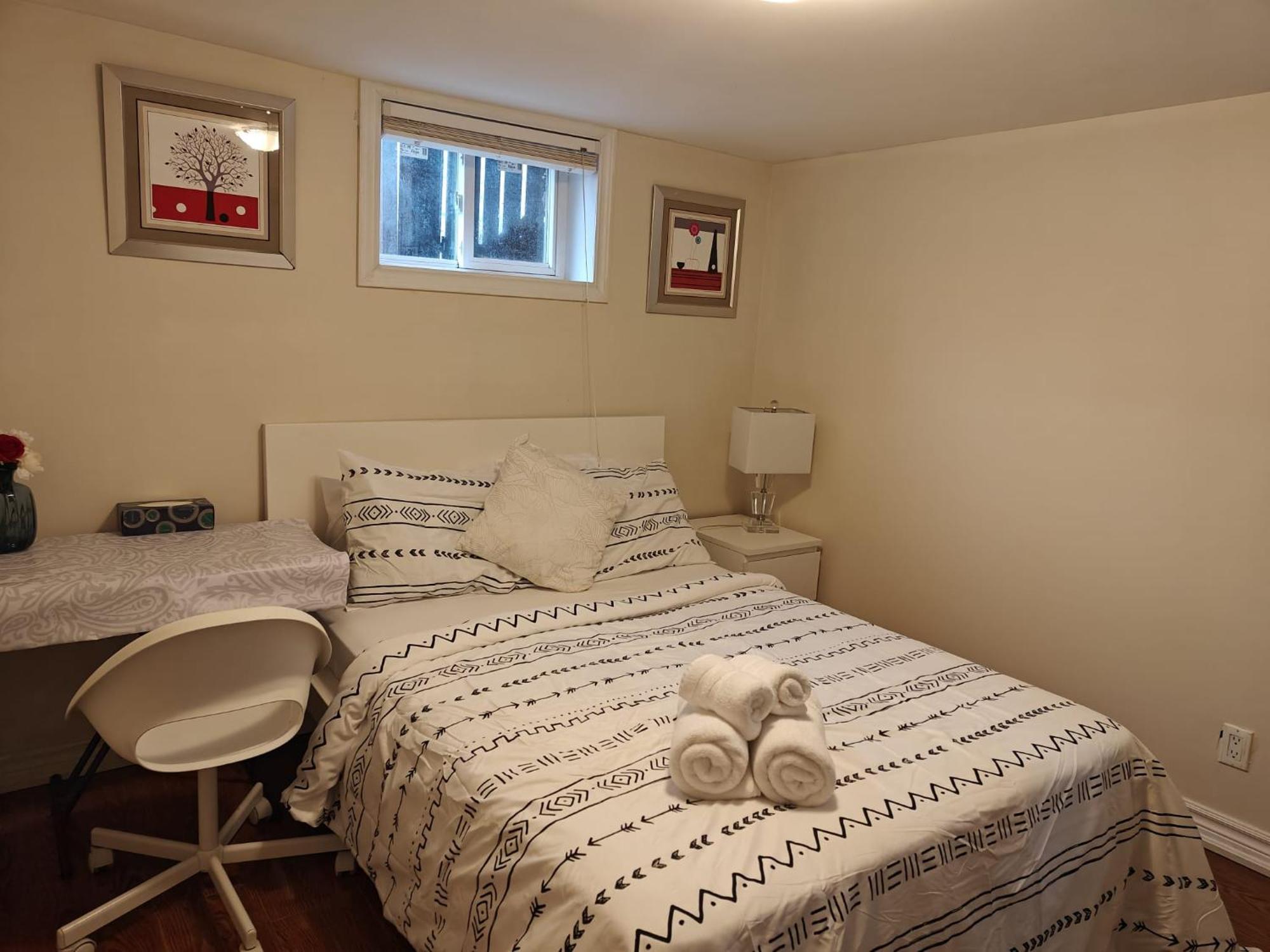 טורונטו Spacious Mbr Near Kennedy Subway & Go מראה חיצוני תמונה