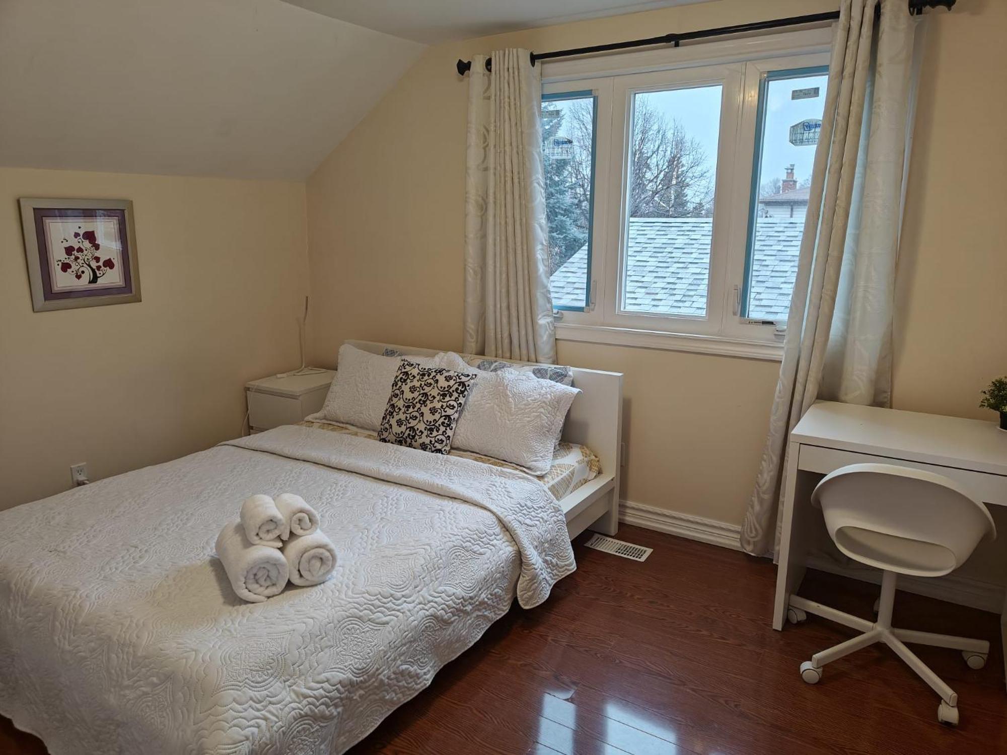 טורונטו Spacious Mbr Near Kennedy Subway & Go מראה חיצוני תמונה