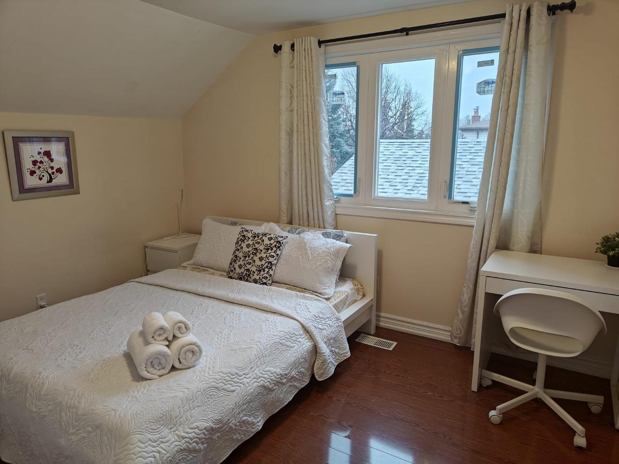טורונטו Spacious Mbr Near Kennedy Subway & Go מראה חיצוני תמונה