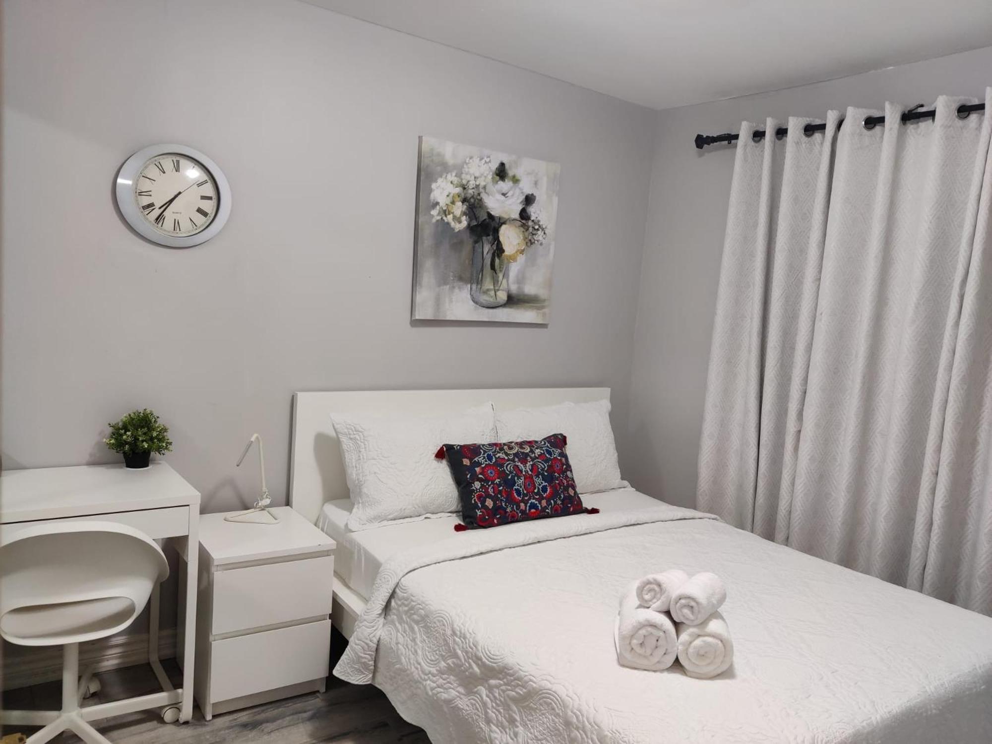 טורונטו Spacious Mbr Near Kennedy Subway & Go מראה חיצוני תמונה